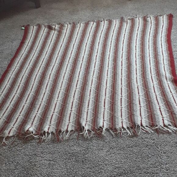 Vintage handmade 66" X 66" afghan in beautiful southwestern colors. - Picture 6 of 7